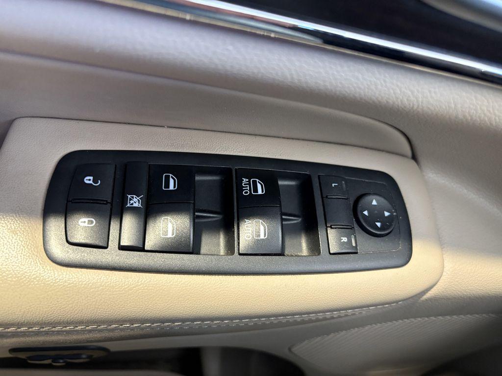 used 2017 Jeep Grand Cherokee car, priced at $14,588