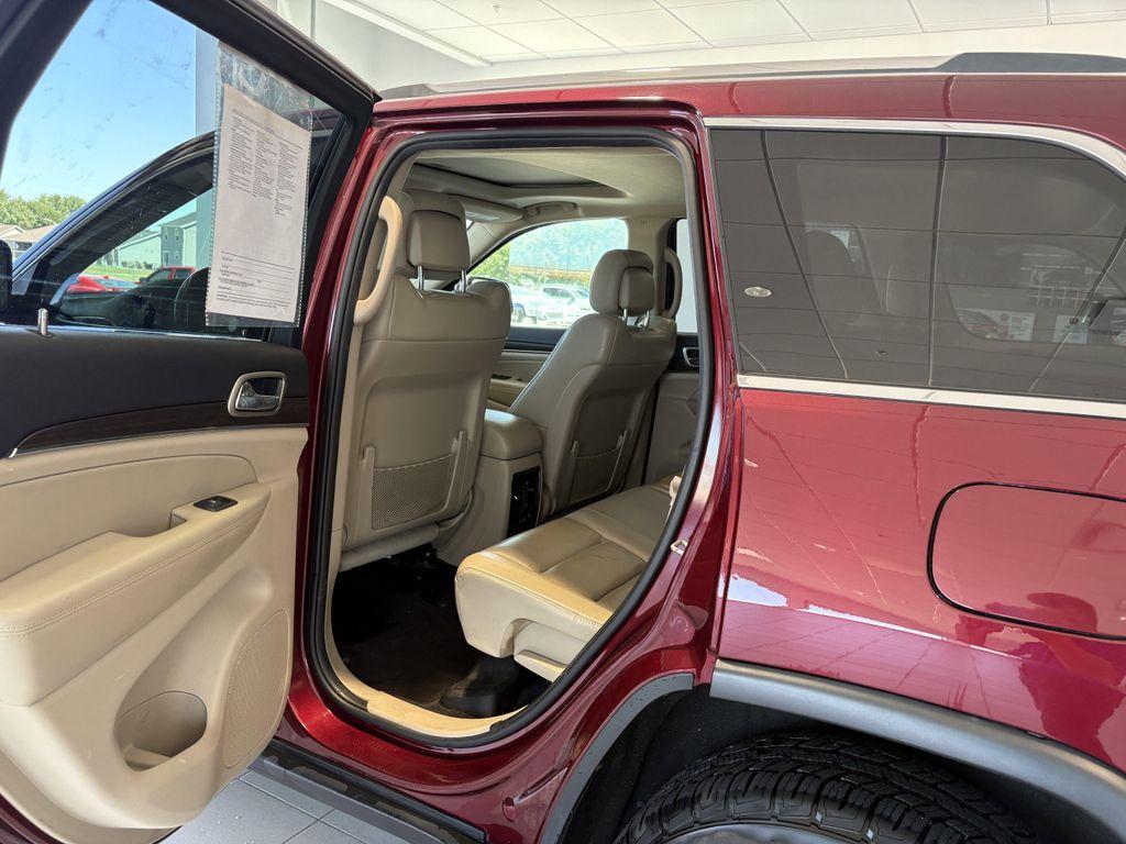 used 2017 Jeep Grand Cherokee car, priced at $14,488