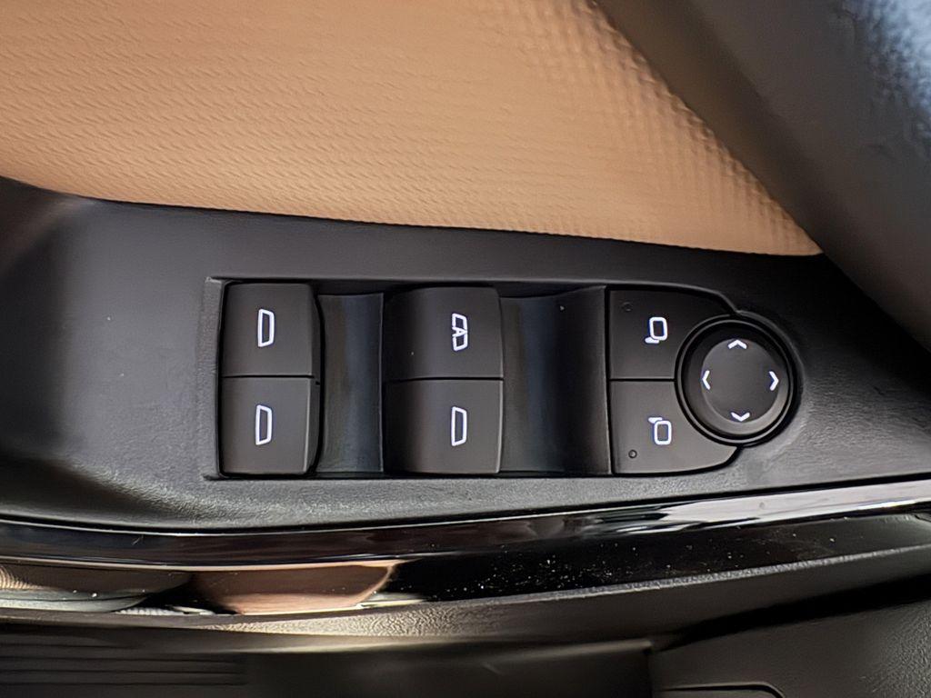 new 2026 Chevrolet Equinox car, priced at $39,110