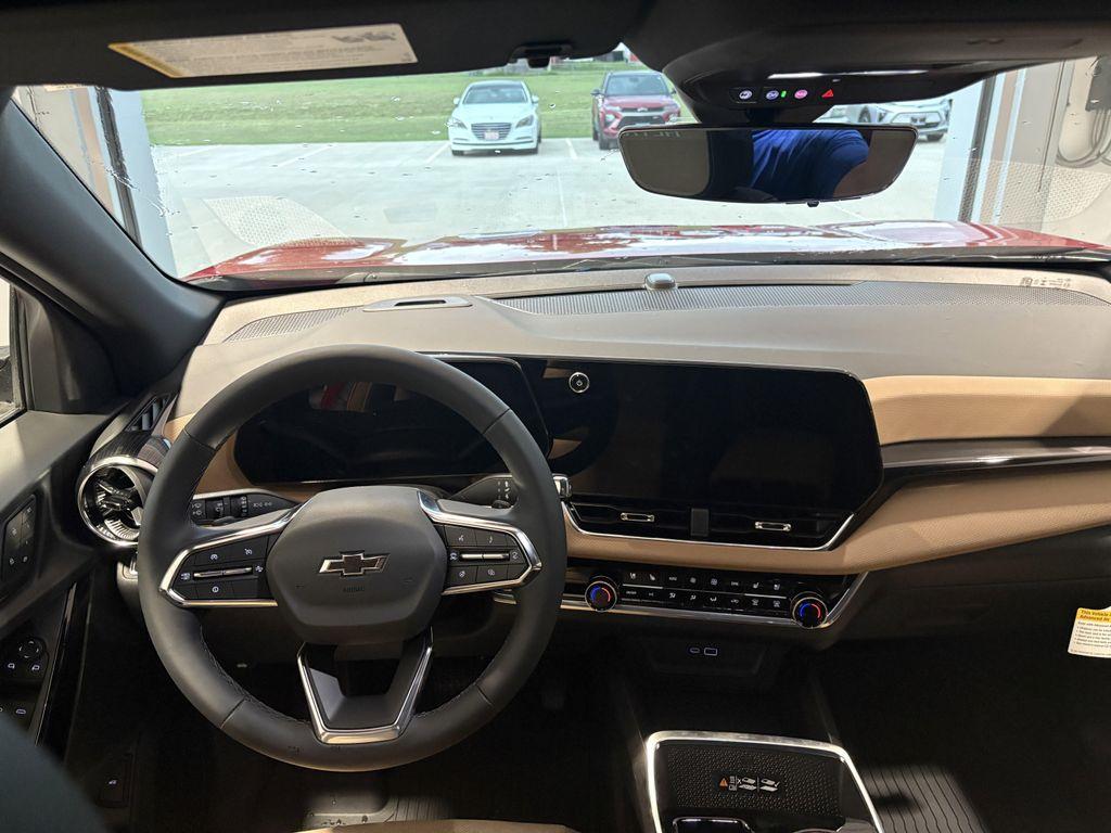 new 2026 Chevrolet Equinox car, priced at $39,110