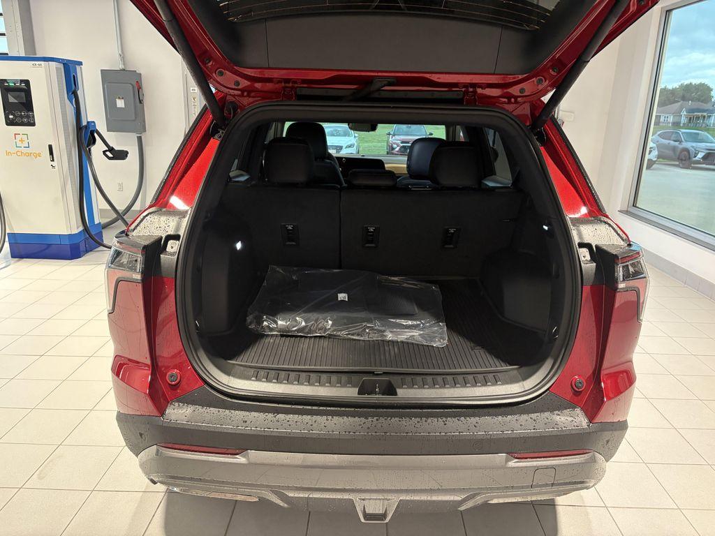 new 2026 Chevrolet Equinox car, priced at $39,110