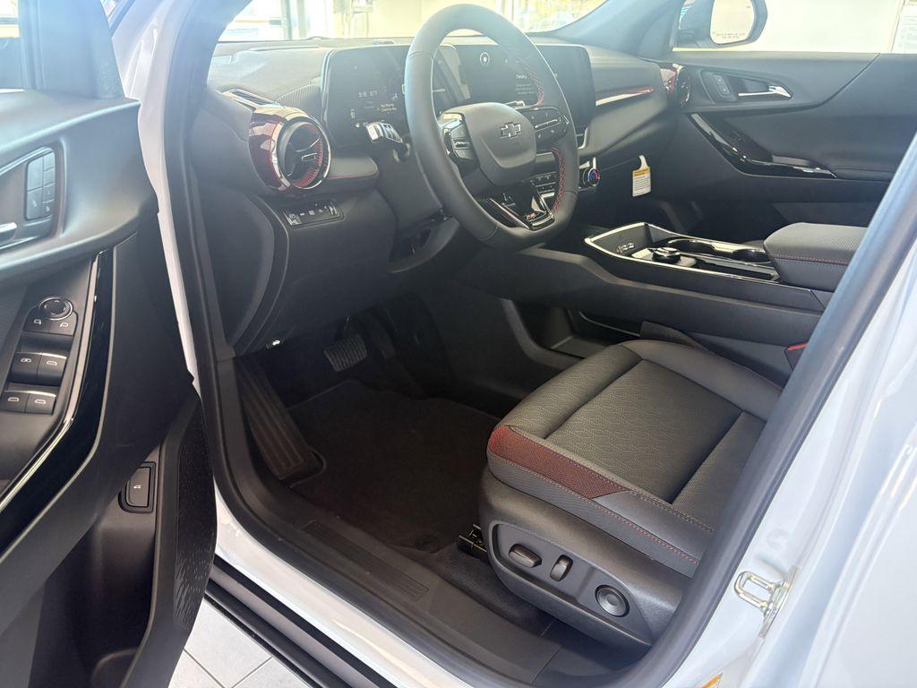 new 2026 Chevrolet Equinox car, priced at $37,327