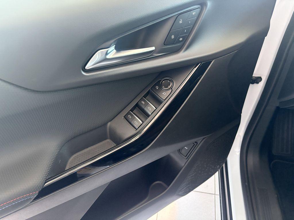 new 2026 Chevrolet Equinox car, priced at $37,327