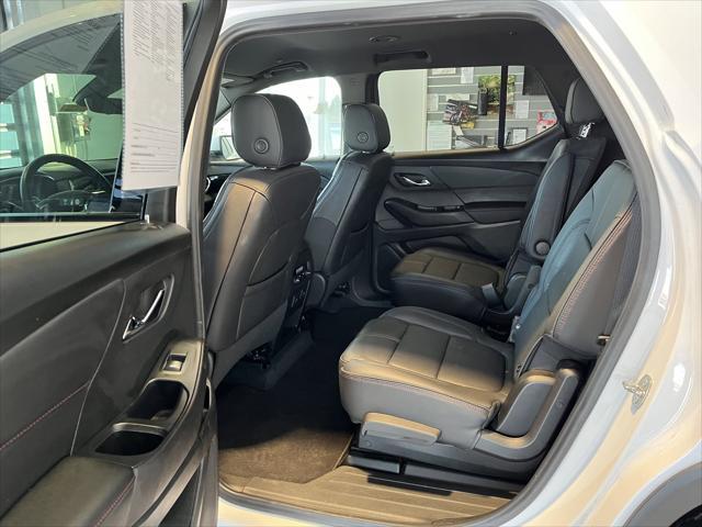 used 2022 Chevrolet Traverse car, priced at $35,488