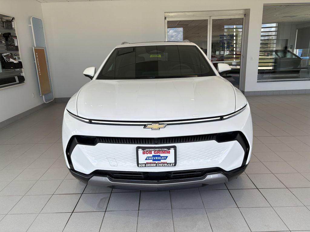 new 2025 Chevrolet Equinox EV car, priced at $45,090