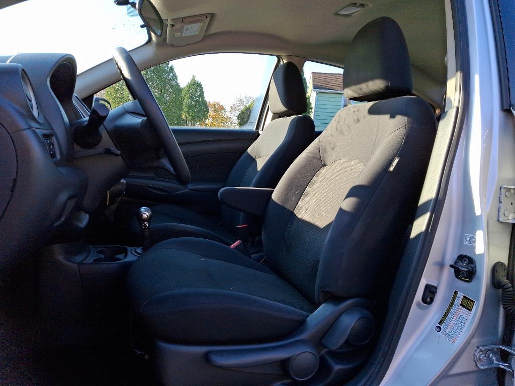 used 2013 Nissan Versa car