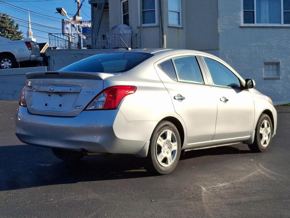 used 2013 Nissan Versa car