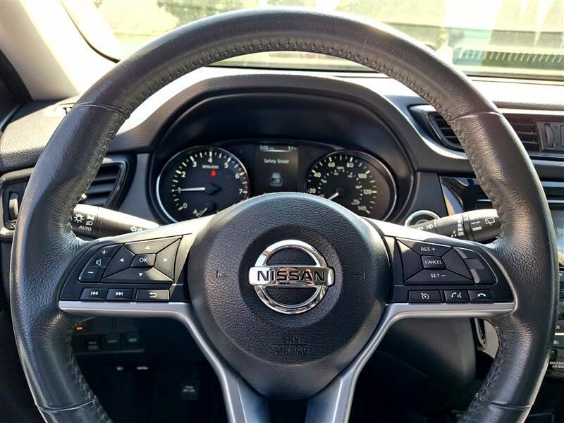 used 2017 Nissan Rogue car