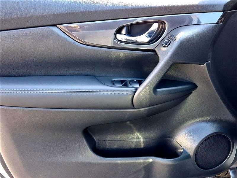 used 2017 Nissan Rogue car