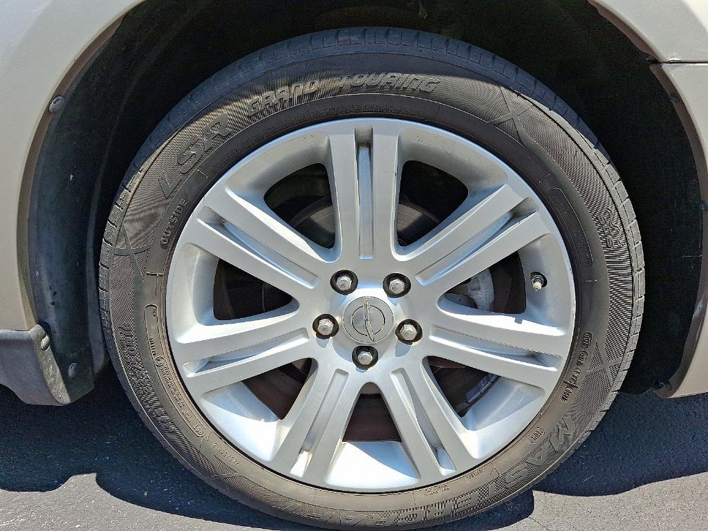 used 2013 Chrysler 200 car