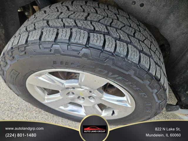 used 2015 Chevrolet Suburban car, priced at $15,895
