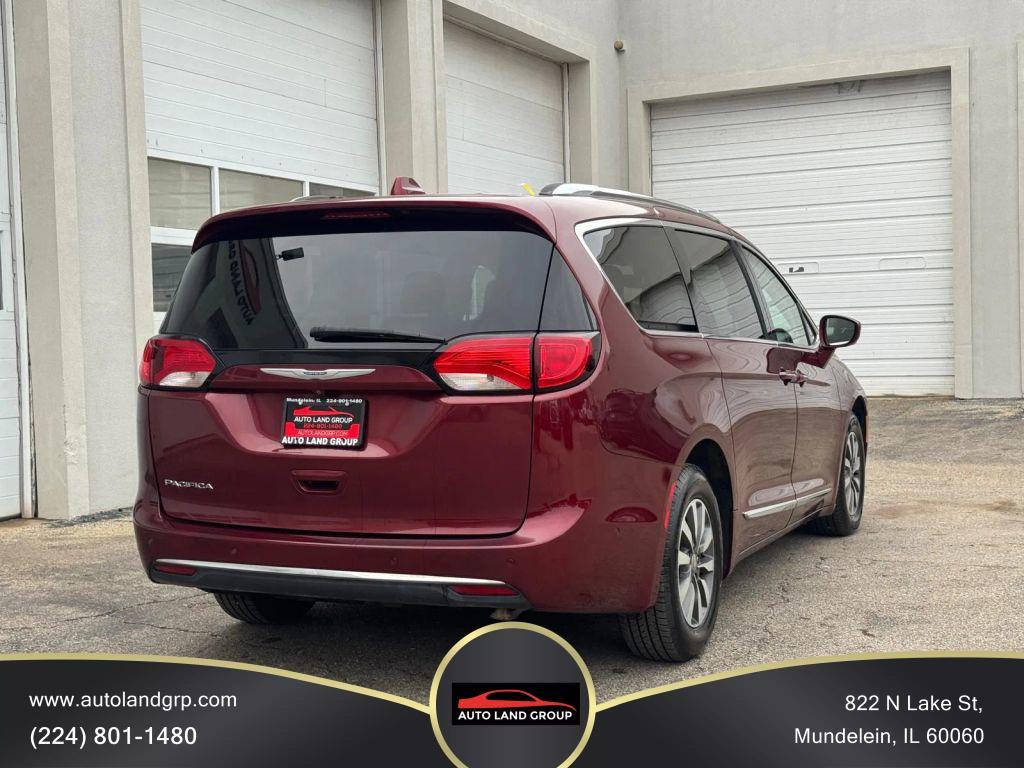 used 2020 Chrysler Pacifica car, priced at $16,995