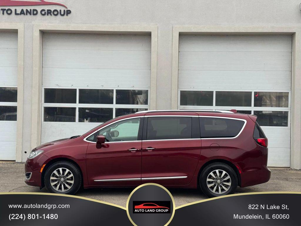 used 2020 Chrysler Pacifica car, priced at $16,995