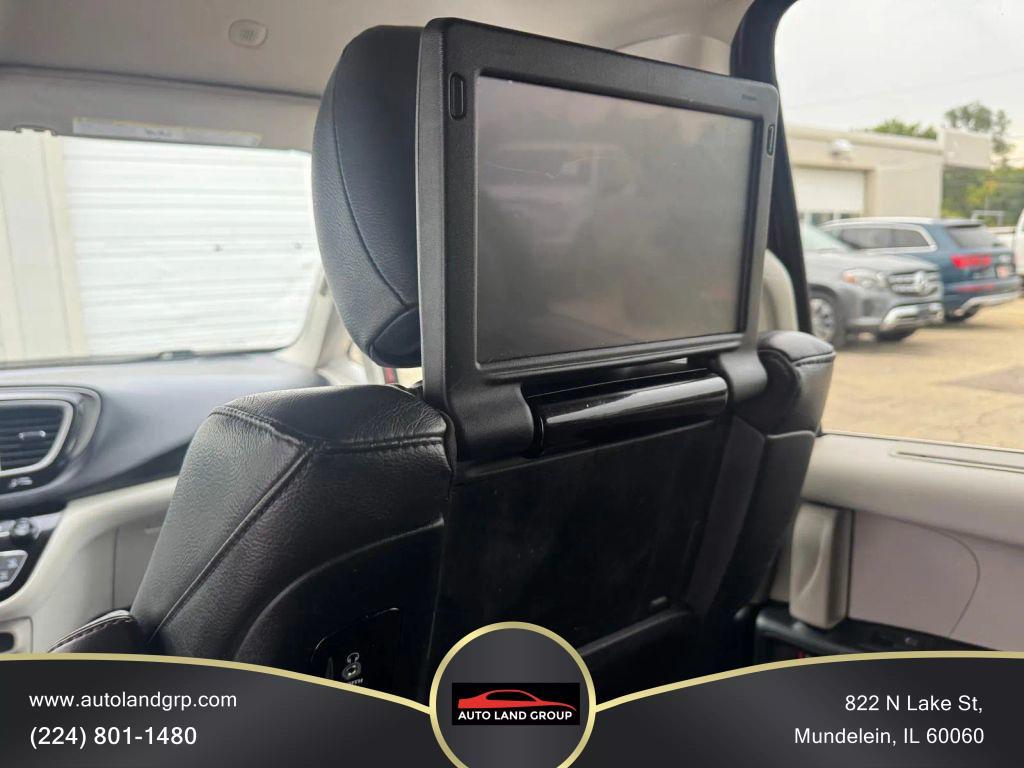 used 2020 Chrysler Pacifica car, priced at $16,995