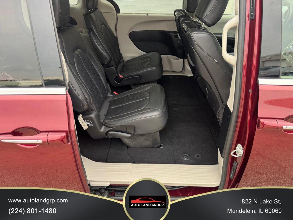 used 2020 Chrysler Pacifica car, priced at $16,995