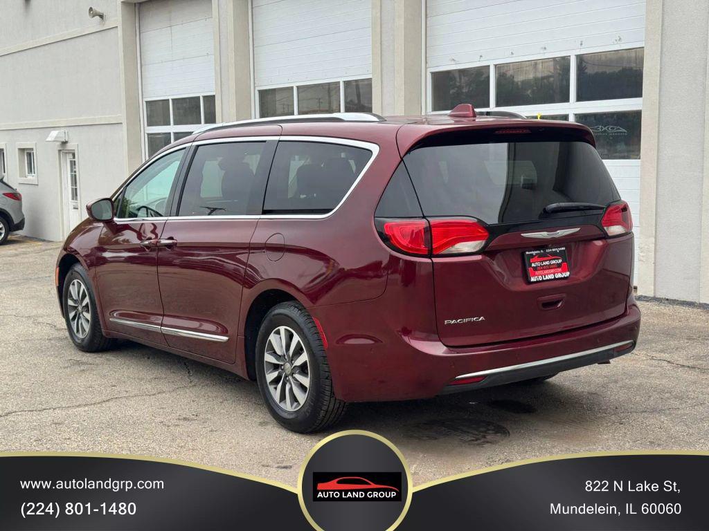 used 2020 Chrysler Pacifica car, priced at $16,995