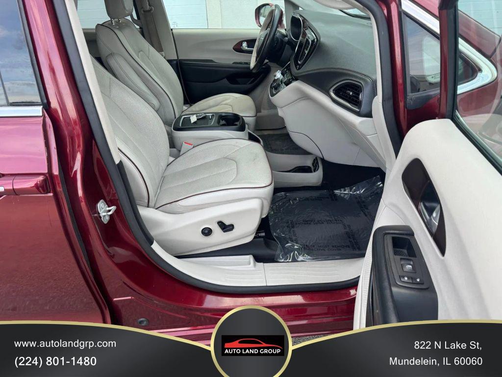 used 2020 Chrysler Pacifica car, priced at $13,395