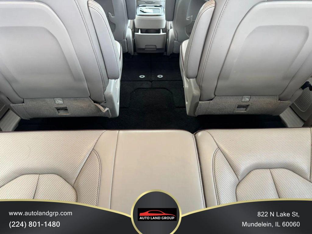 used 2020 Chrysler Pacifica car, priced at $13,395