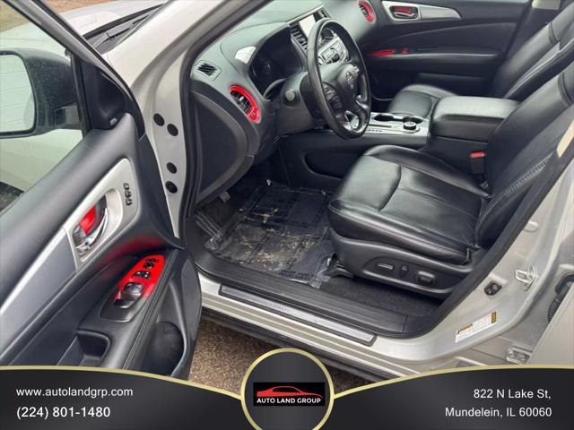used 2020 Nissan Pathfinder car, priced at $18,595