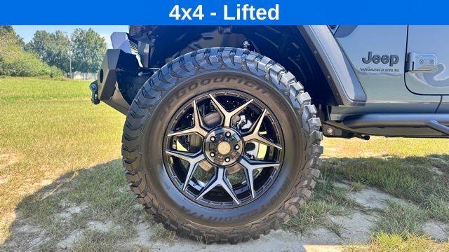 new 2025 Jeep Wrangler car, priced at $68,435