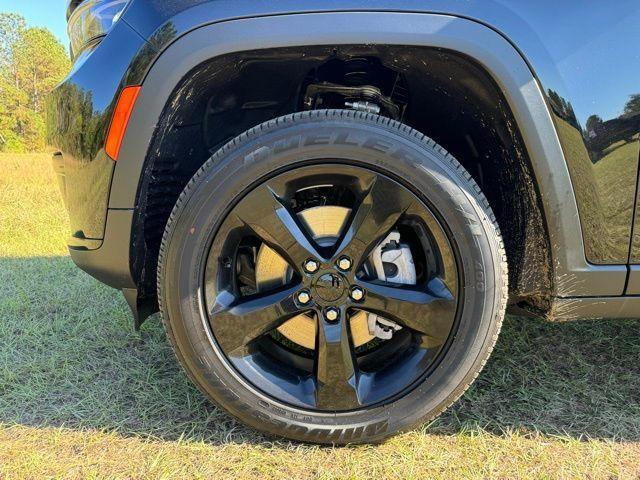 new 2025 Jeep Grand Cherokee L car, priced at $43,731