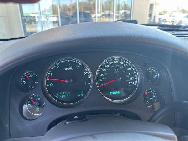 used 2013 Chevrolet Suburban car, priced at $8,888