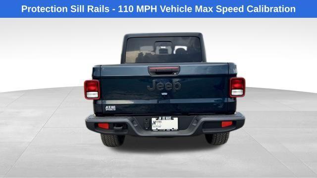 new 2025 Jeep Gladiator car, priced at $40,835