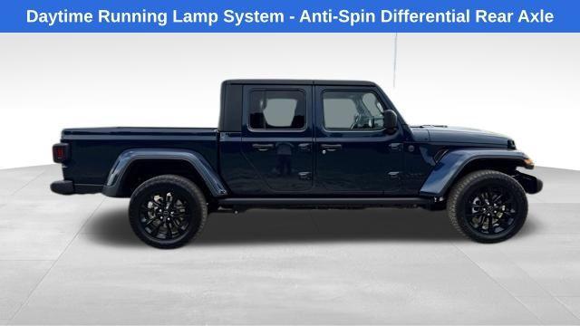 new 2025 Jeep Gladiator car, priced at $40,835