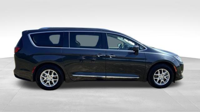 used 2020 Chrysler Pacifica car, priced at $17,211