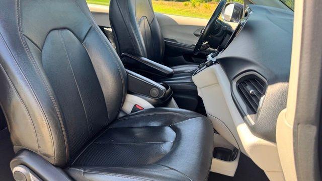 used 2020 Chrysler Pacifica car, priced at $17,211