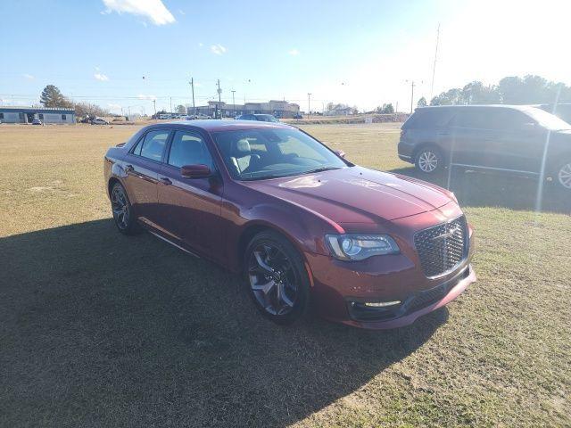 used 2022 Chrysler 300 car, priced at $30,877