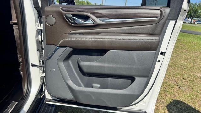 used 2021 GMC Yukon XL car, priced at $45,711
