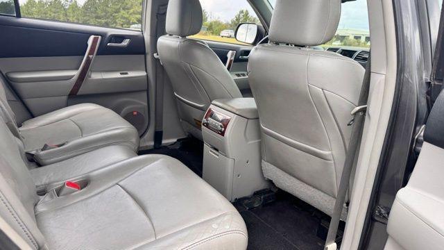 used 2012 Toyota Highlander car, priced at $7,499