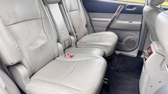 used 2012 Toyota Highlander car, priced at $7,499
