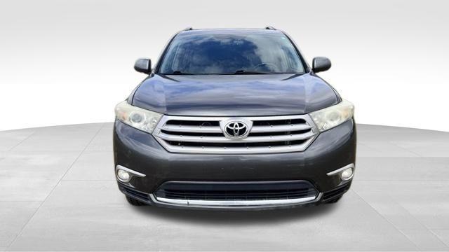 used 2012 Toyota Highlander car, priced at $7,499