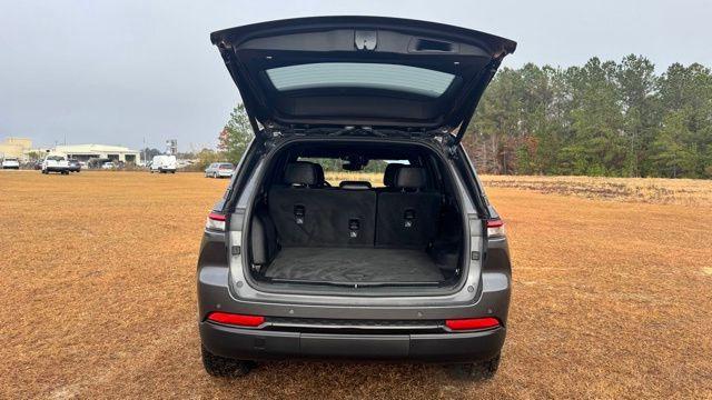 used 2022 Jeep Grand Cherokee car, priced at $31,587