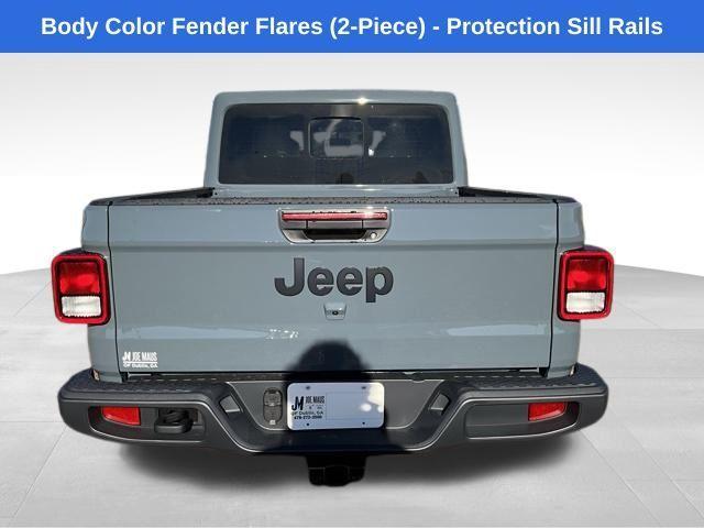 new 2025 Jeep Gladiator car, priced at $43,602