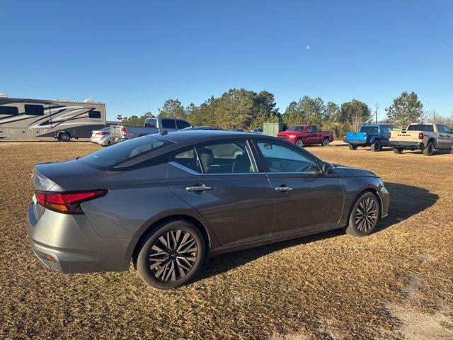 used 2023 Nissan Altima car, priced at $20,411