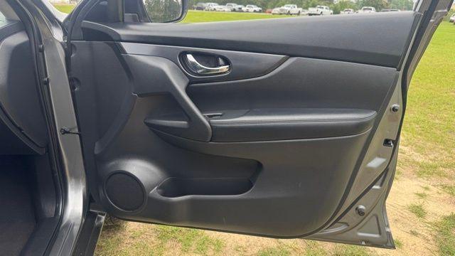 used 2020 Nissan Rogue car, priced at $10,711