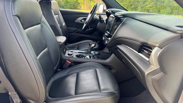 used 2023 Chevrolet Traverse car, priced at $26,877