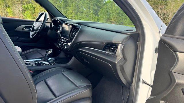 used 2023 Chevrolet Traverse car, priced at $26,877