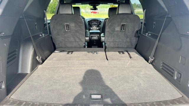 used 2023 Chevrolet Traverse car, priced at $26,877