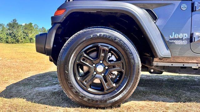 used 2021 Jeep Wrangler Unlimited car, priced at $28,211