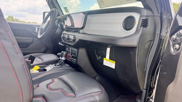 new 2025 Jeep Wrangler car, priced at $64,401