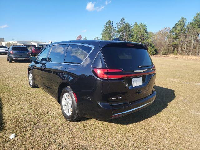 used 2023 Chrysler Pacifica car, priced at $24,711