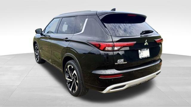 used 2022 Mitsubishi Outlander car, priced at $25,987