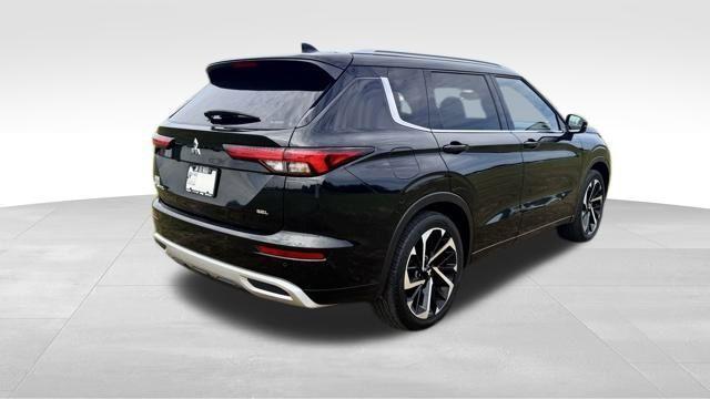 used 2022 Mitsubishi Outlander car, priced at $25,987
