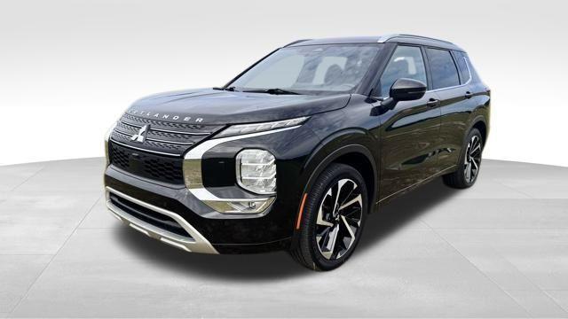 used 2022 Mitsubishi Outlander car, priced at $25,987