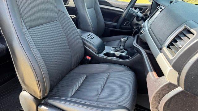 used 2019 Toyota Highlander car, priced at $20,587