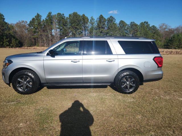 used 2022 Ford Expedition Max car, priced at $30,000